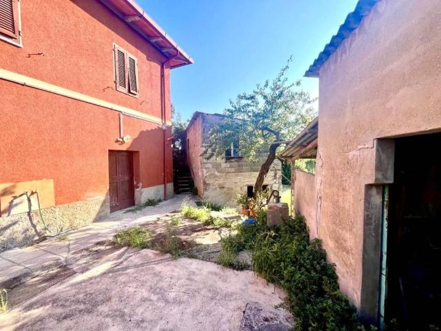 Villa Indipendente in vendita a Montopoli In Val D'arno, Toscana