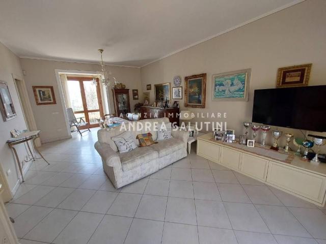 Villa Indipendente in vendita a Montopoli In Val D'arno, Toscana