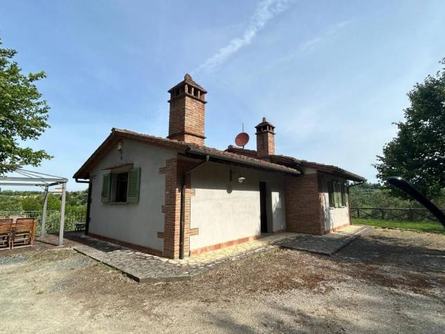 Villa Indipendente in vendita a Montopoli In Val D'arno, Toscana