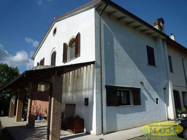 Villa Indipendente in vendita a Fontanelle, Montopoli In Val D'arno