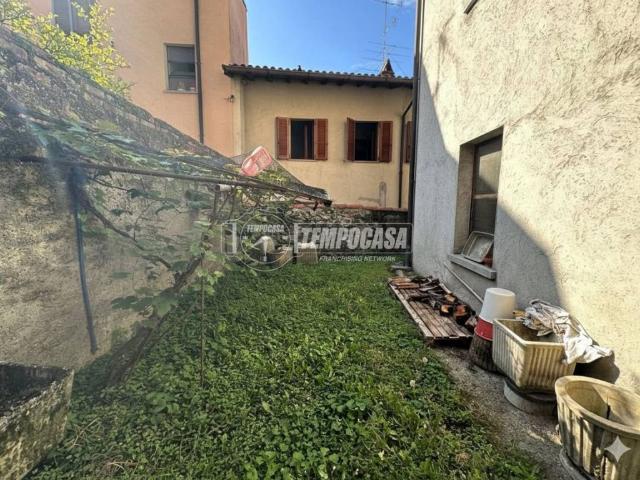 Villa Indipendente in vendita a Montorfano, Lombardia