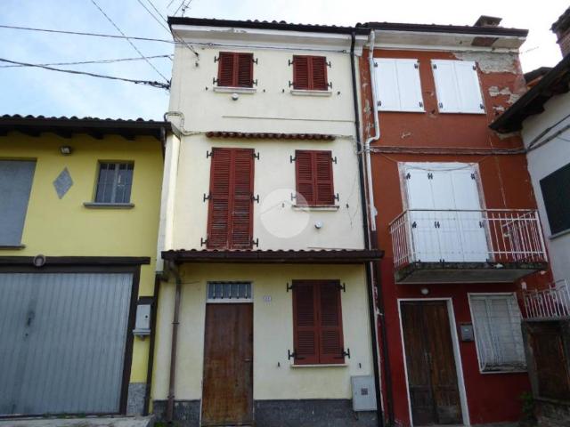 Villa Indipendente in vendita a Montù Beccaria, Lombardia