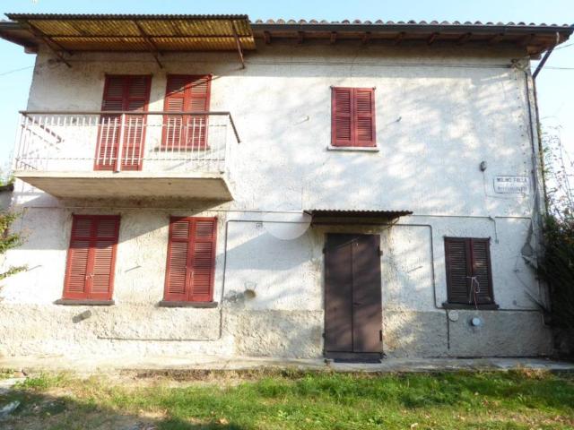 Villa Indipendente in vendita a Montù Beccaria, Lombardia