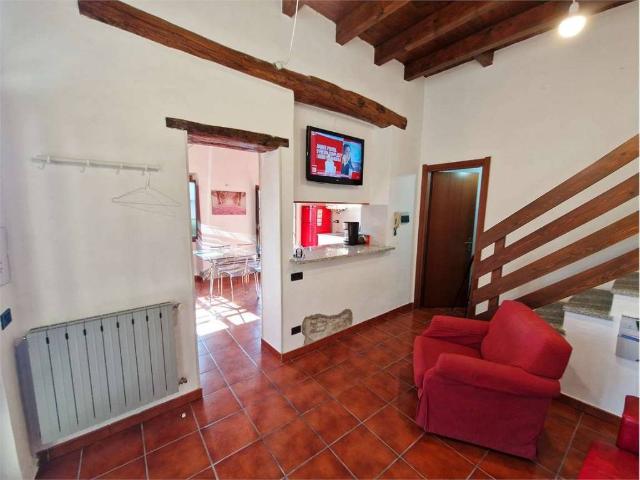 Villa Indipendente in vendita a Unione dei comuni del Medio Verbano, Monvalle