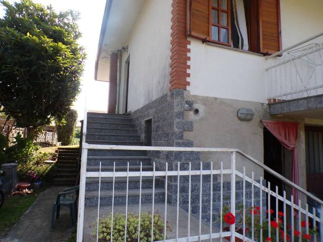 Villa Indipendente in vendita a Unione dei comuni del Medio Verbano, Monvalle