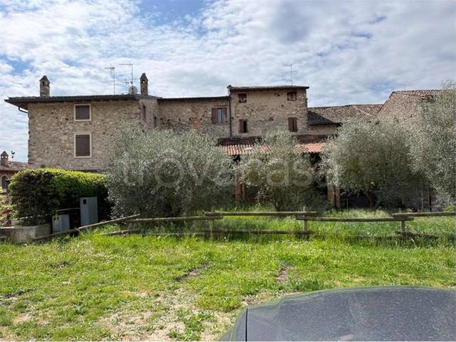Villa Indipendente in vendita a Monzambano, Lombardia