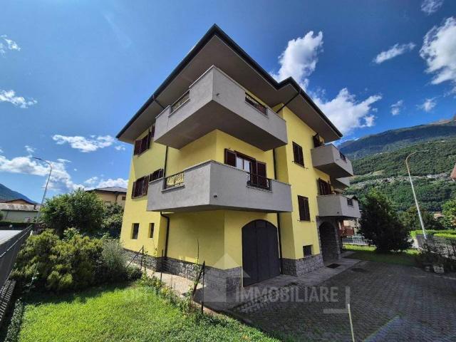 Villa Indipendente in vendita a Morbegno, Lombardia