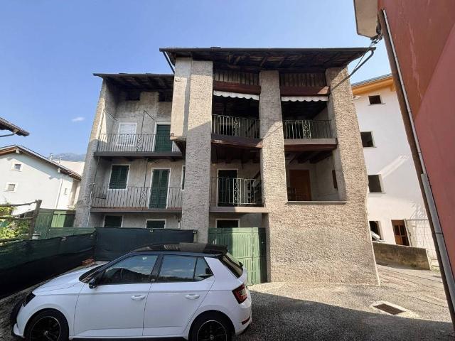 Villa Indipendente in vendita a Morbegno, Lombardia