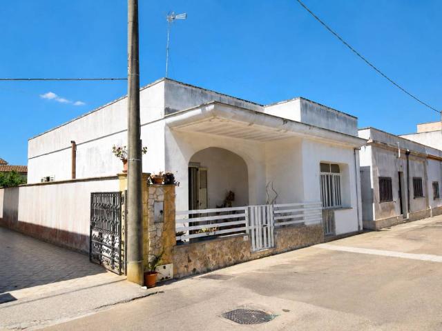 Villa Indipendente in vendita a Puglia, Lecce