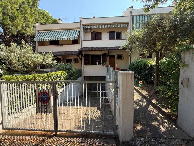 Villa Indipendente in vendita a Morciano Di Romagna, Reggio Emilia