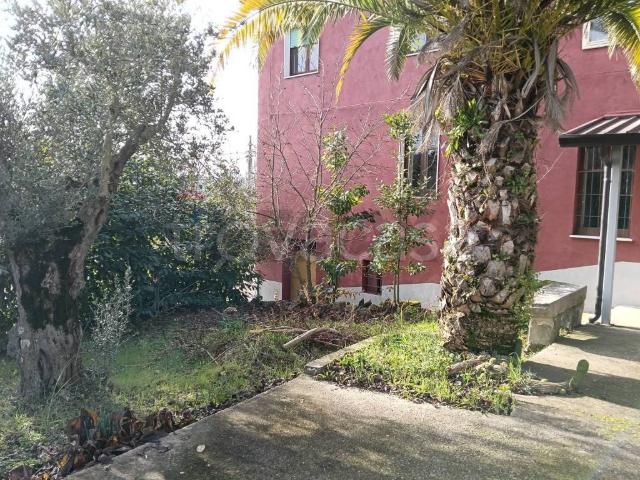 Villa Indipendente in vendita a Morcone, Campania