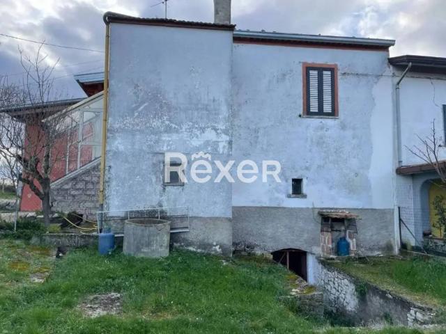Villa Indipendente in vendita a Morcone, Campania