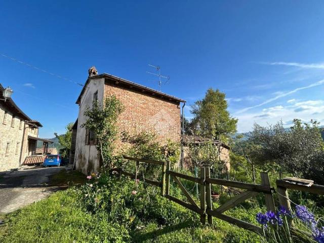 Villa Indipendente in vendita a Morfasso, Reggio Emilia