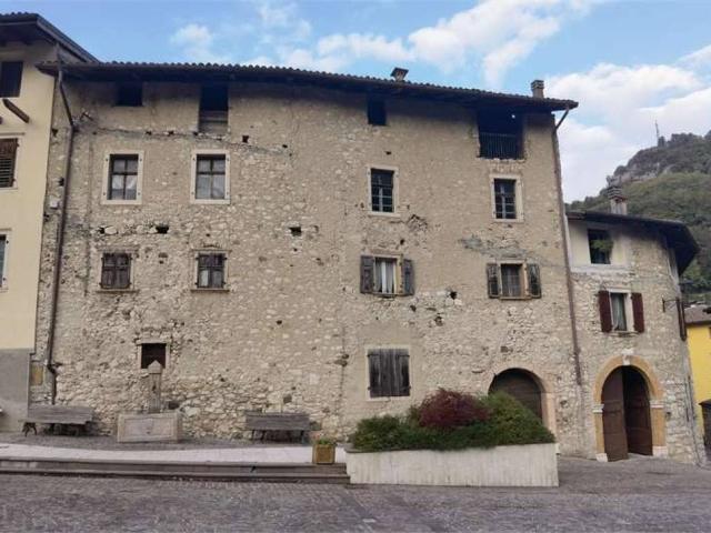 Villa Indipendente in vendita a Comunità della Vallagarina, Mori