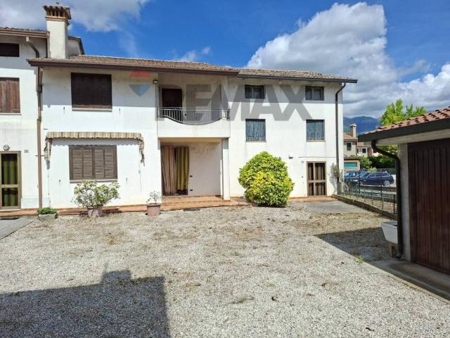 Villa Indipendente in vendita a Moriago Della Battaglia, Veneto