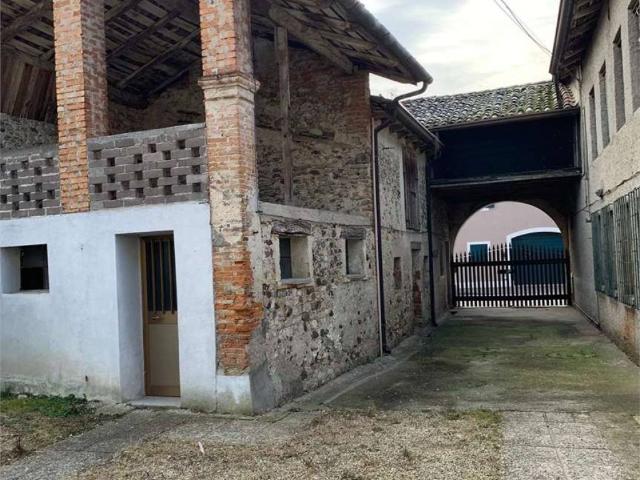 Villa Indipendente in vendita a Moriago Della Battaglia, Veneto