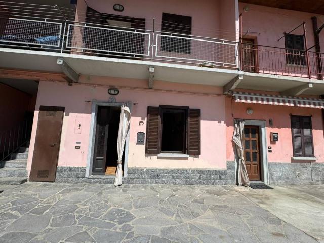Villa Indipendente in vendita a Mornago, Lombardia