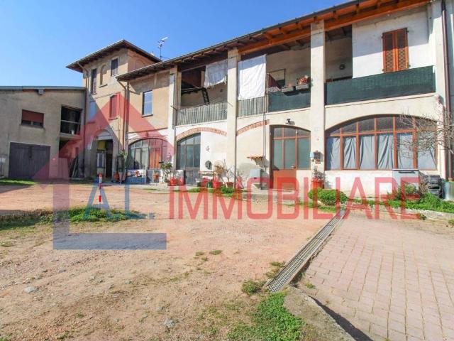 Villa Indipendente in vendita a Mornago, Lombardia