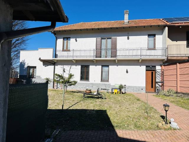 Villa Indipendente in vendita a Mornago, Lombardia