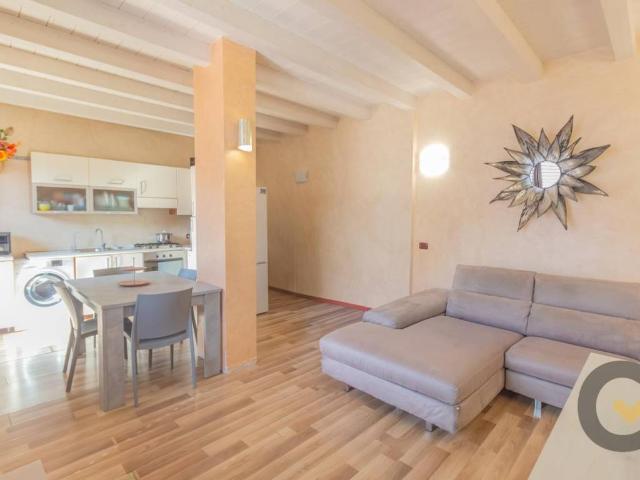 Villa Indipendente in vendita a Mornago, Lombardia