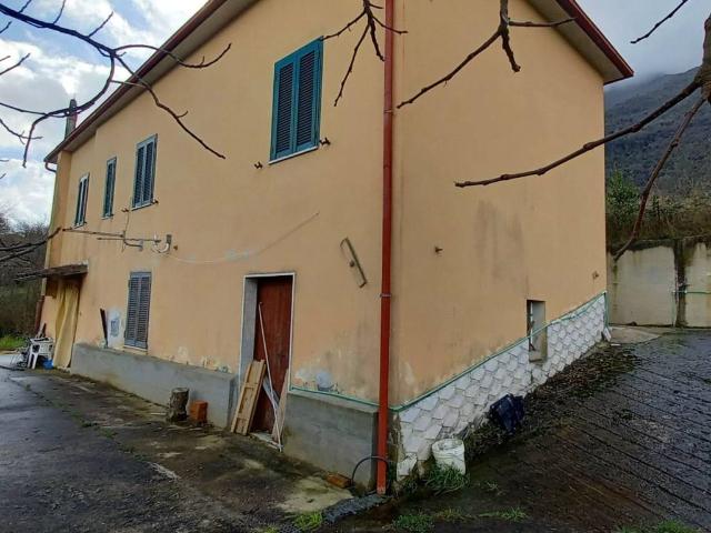 Villa Indipendente in vendita a Morolo, Lazio