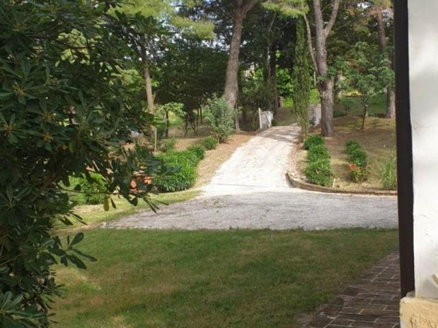 Villa Indipendente in vendita a Morro d'Alba, Ancona
