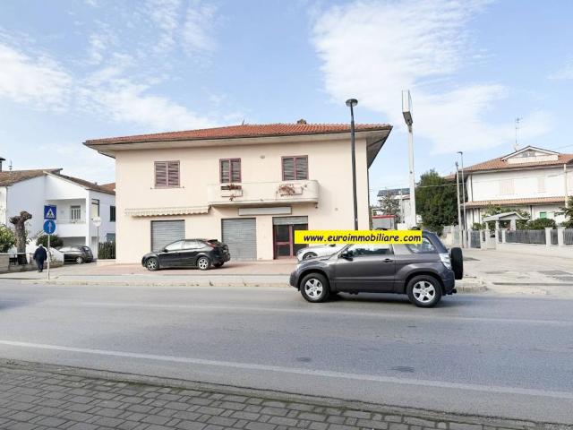 Villa Indipendente in vendita a Pagliare, Morro D'oro