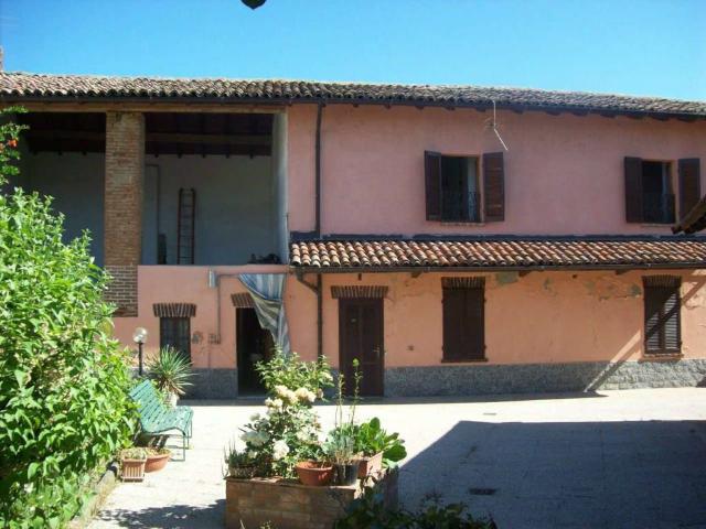 Villa Indipendente in vendita a Mortara, Lombardia