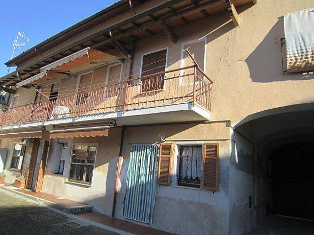 Villa Indipendente in vendita a Mortara, Pavia