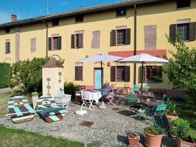 Villa Indipendente in vendita a Mortara, Pavia