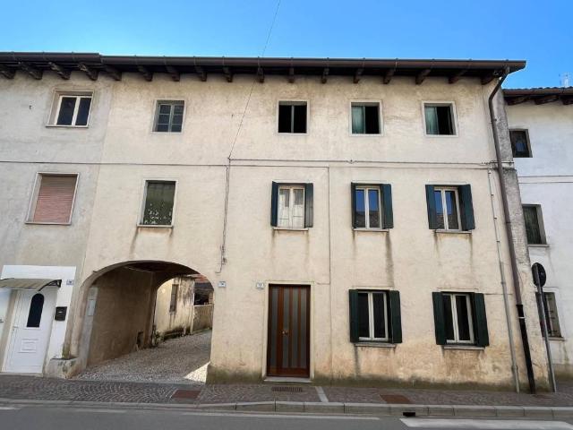 Villa Indipendente in vendita a Mortegliano, Friuli-Venezia Giulia