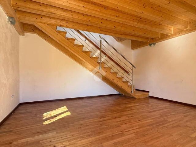Villa Indipendente in vendita a Moruzzo, Friuli-Venezia Giulia