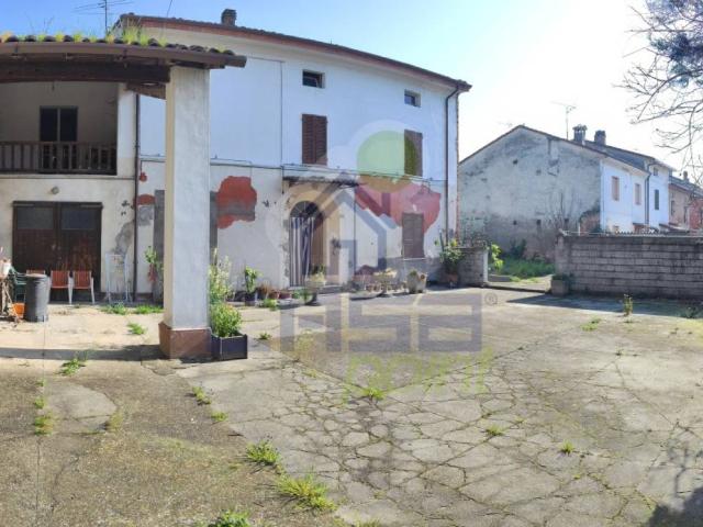 Villa Indipendente in vendita a Motta Baluffi, Lombardia