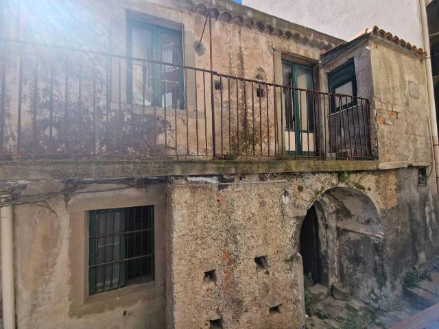 Villa Indipendente in vendita a Motta Camastra, Sicilia