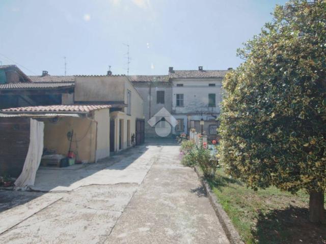 Villa Indipendente in vendita a Piemonte, Vercelli