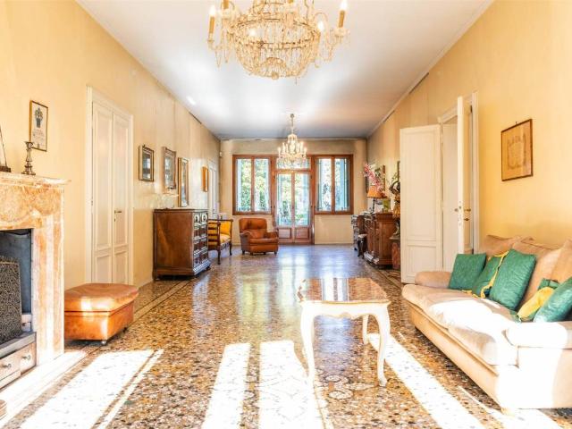 Villa Indipendente in vendita a Motta Di Livenza, Veneto