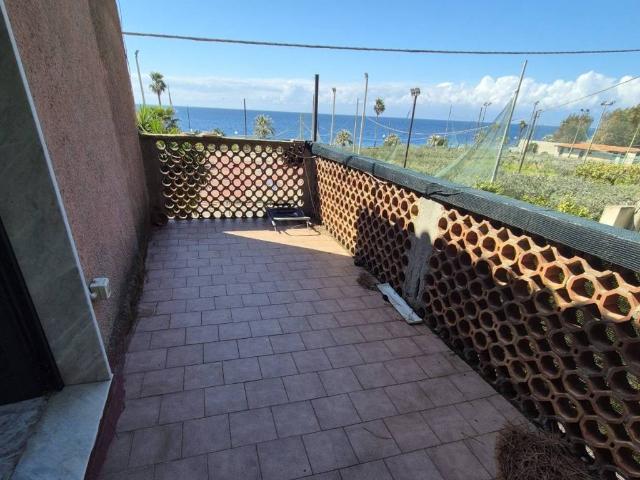 Villa Indipendente in vendita a Lazzàro, Calabria