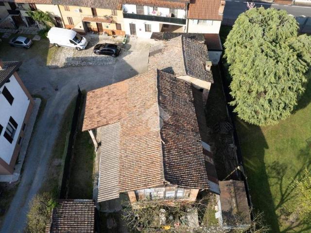 Villa Indipendente in vendita a Motta Visconti, Lombardia