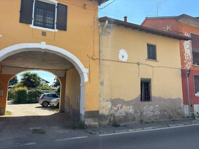Villa Indipendente in vendita a Motta Visconti, Lombardia