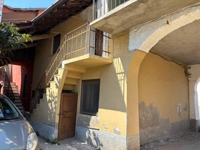 Villa Indipendente in vendita a Motta Visconti, Lombardia