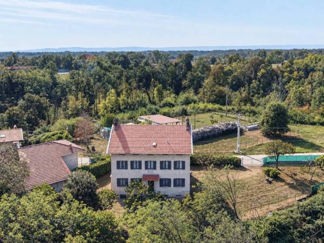 Villa Indipendente in vendita a Canton Vittore, Mottalciata
