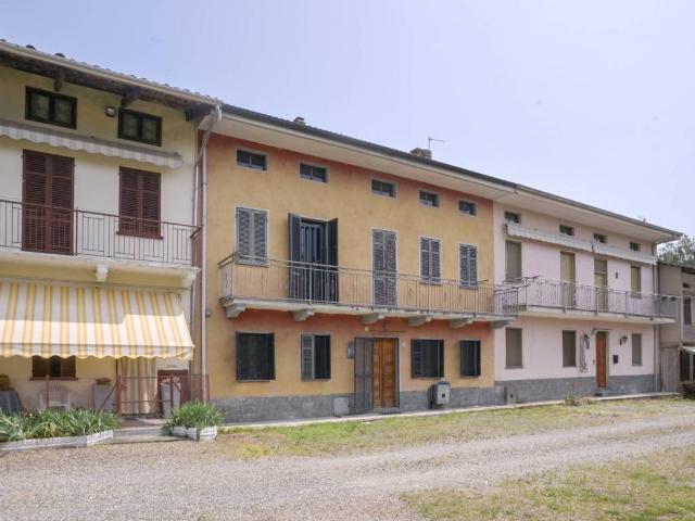 Villa Indipendente in vendita a Piemonte, Biella