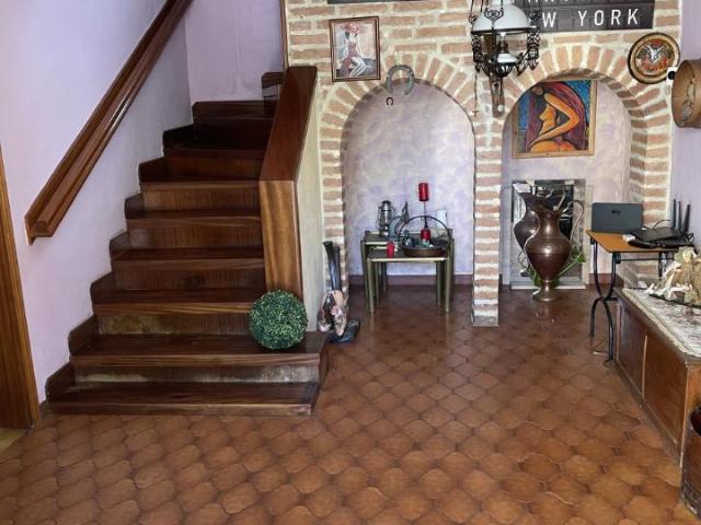 Villa Indipendente in vendita a Motteggiana, Lombardia