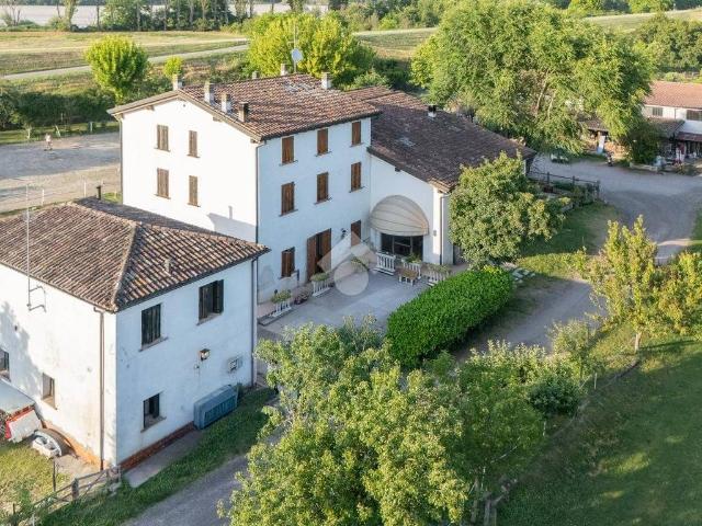 Villa Indipendente in vendita a Motteggiana, Lombardia
