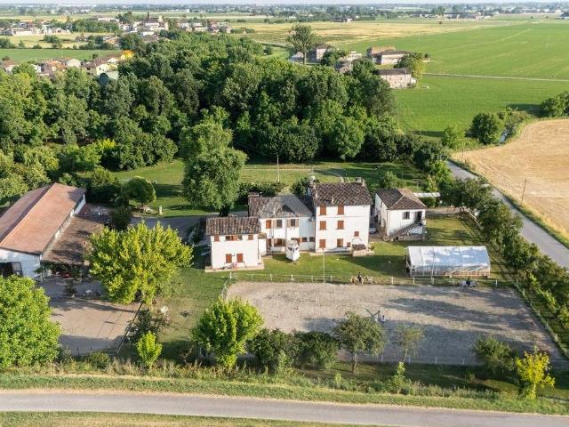 Villa Indipendente in vendita a Motteggiana, Lombardia