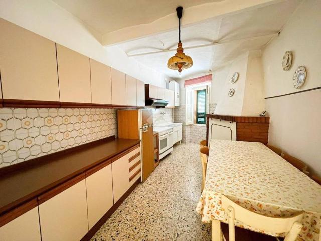 Villa Indipendente in vendita a Mozzagrogna, Abruzzo