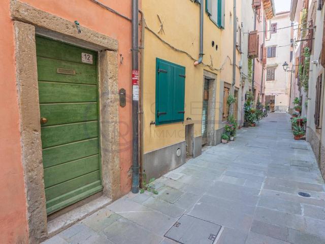 Villa Indipendente in vendita a Riostorto, Muggiò