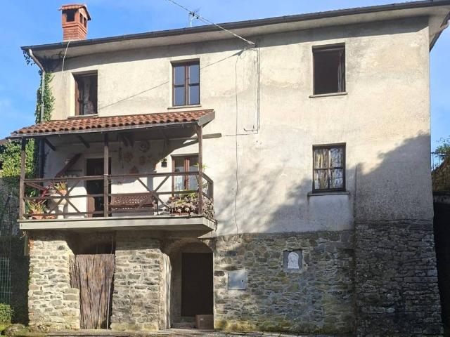 Villa Indipendente in vendita a Unione di comuni Montana Lunigiana, Mulazzo