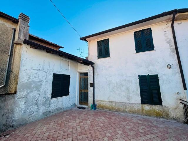 Villa Indipendente in vendita a Unione di comuni Montana Lunigiana, Mulazzo