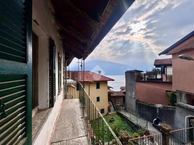 Villa Indipendente in vendita a Musso, Lombardia